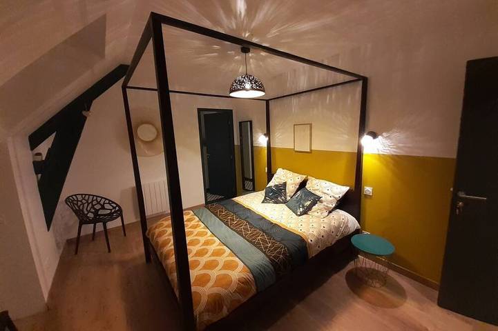 Maison de vacances pour 2 personnes, avec jacuzzi ainsi que jardin et sauna à Dol-de-Bretagne