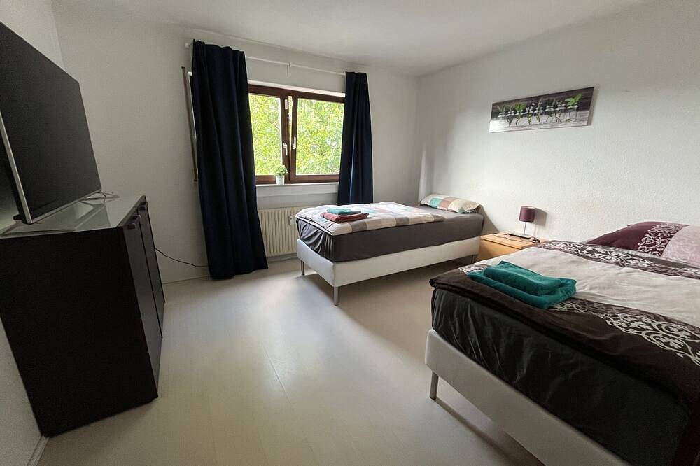 Ganze Wohnung, 3 Room Appartment (70 m2) with 2 Bedrooms, Balcony & Garage in Neckarsulm, Kurpfalz