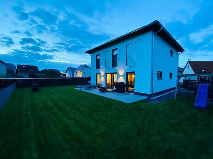 Villa für 8 Personen, mit Ausblick und Garten sowie Seeblick in Sachsen - 2