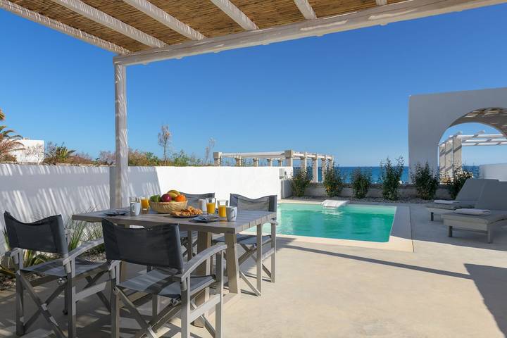 Ferienhaus für 2 Personen, mit Meerblick und Terrasse sowie Pool in Lachania