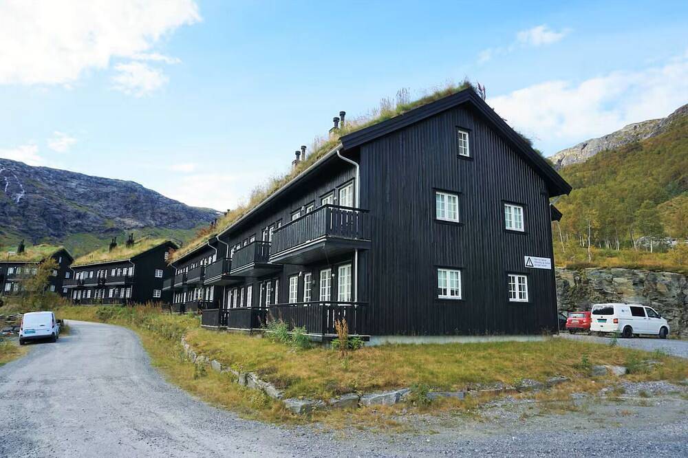 Ganze Wohnung, Year-Round Escape – Ski, Hike & Explore Near Trolltunga & Fjords! in Røldal, Odda