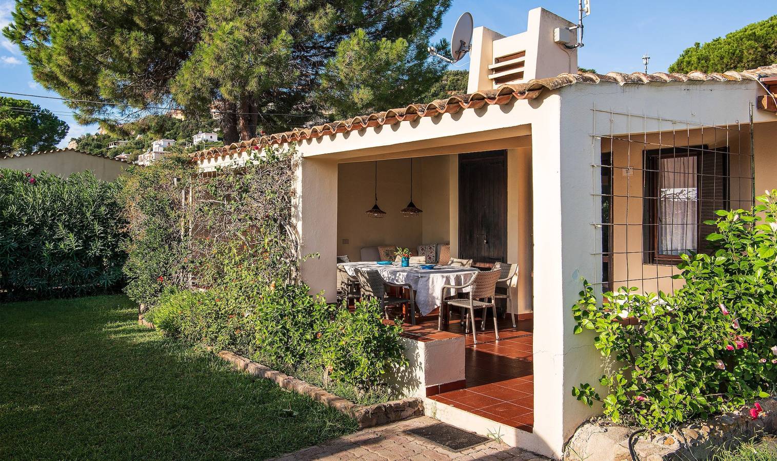 Villa Romana – Strandhuis met omheinde tuin aan de Costa Rei in Costa Rei, Muravera
