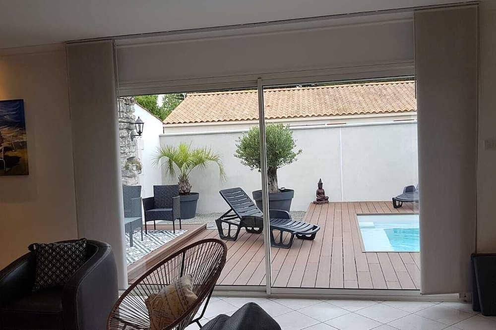 Villa  \"tout confort\"+piscine à 6 km des plages de Longeville sur mer in Angles, Vendée