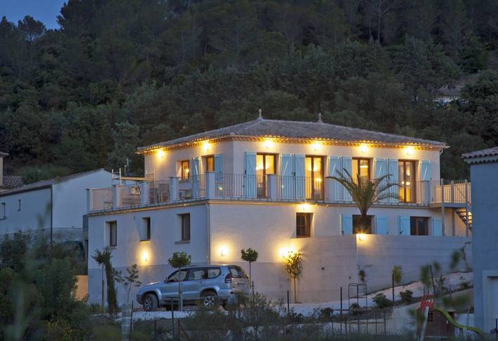 Villa for 12 people, with garden and terrace, with pets - 1