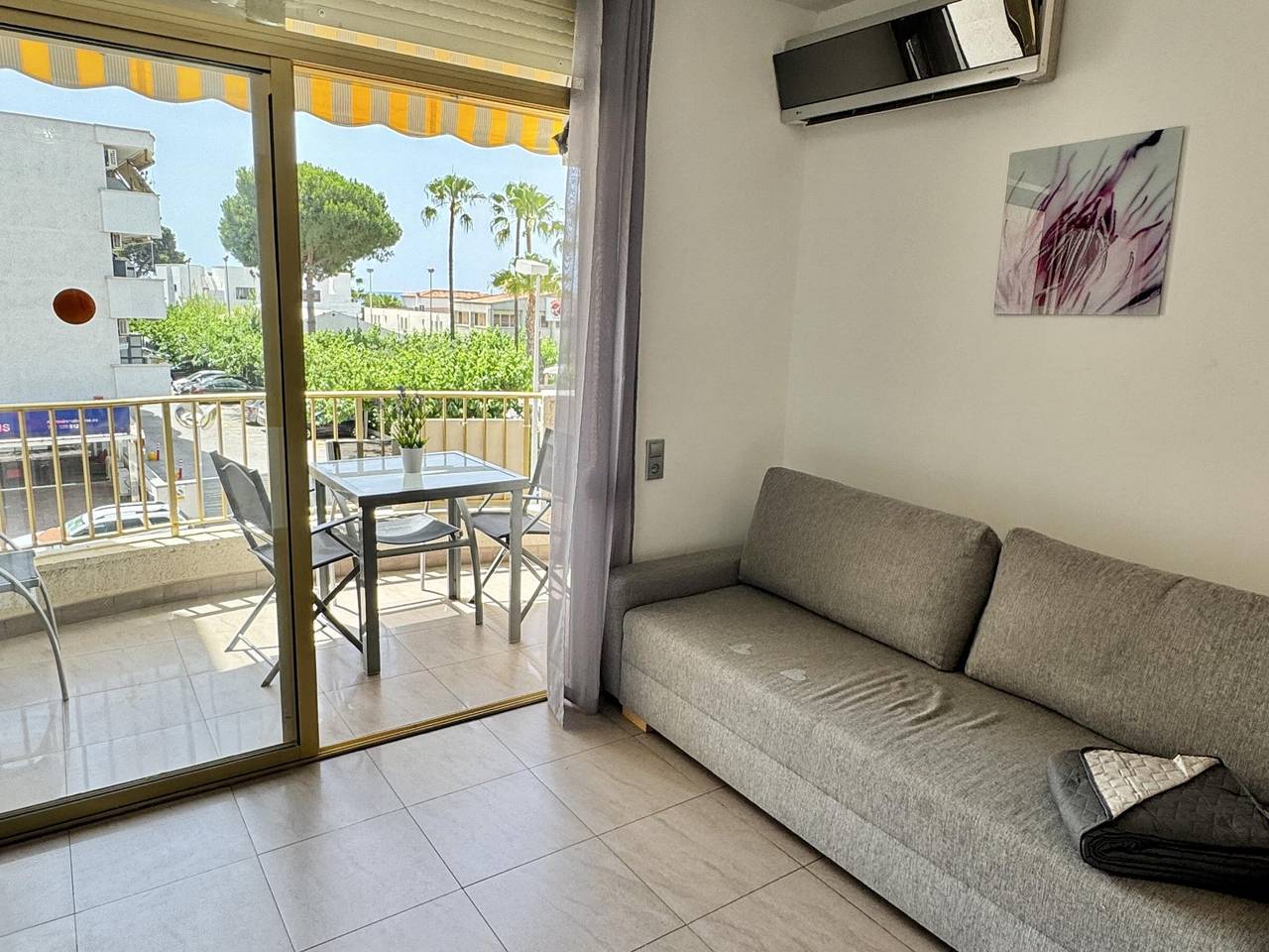 Appartement entier, Appartement Familial Front de Mer - Piscine, Clim, Terrasse in Vilafortuny, Cambrils