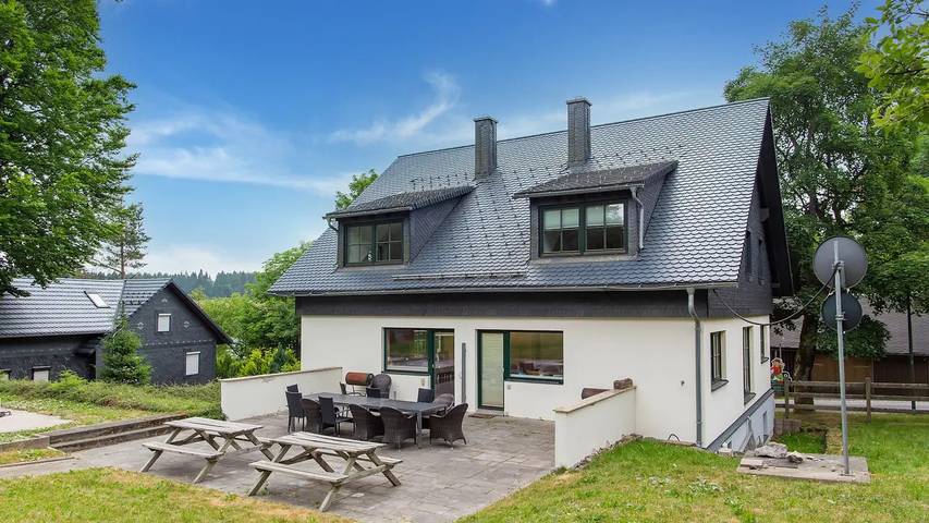 Ferienhaus für 11 Personen, mit Garten, mit Haustier