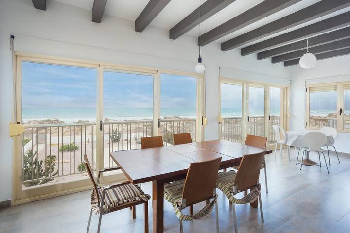 Ferienhaus für 8 Personen, mit Balkon und Garten in Oliva - 3