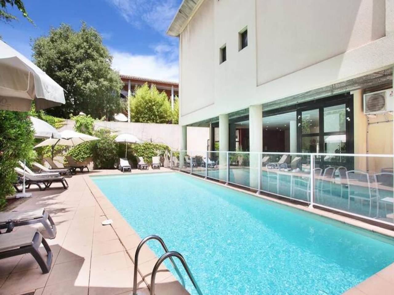 Apartment for 4 People in Aix-en-Provence, Aix-en-Provence region