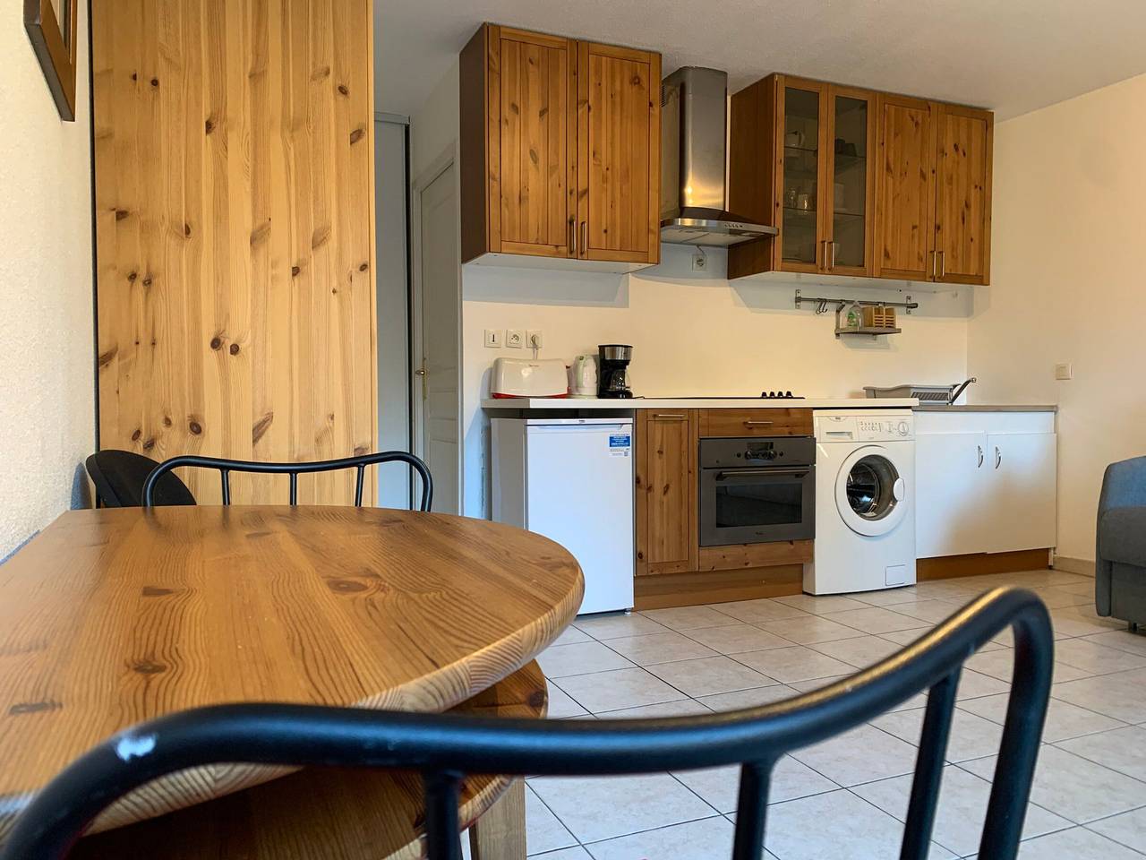 Estudio entero, Estudio 2* para 2 con balcón, Wifi, admite mascotas in Brides-les-Bains, Les Trois Vallées