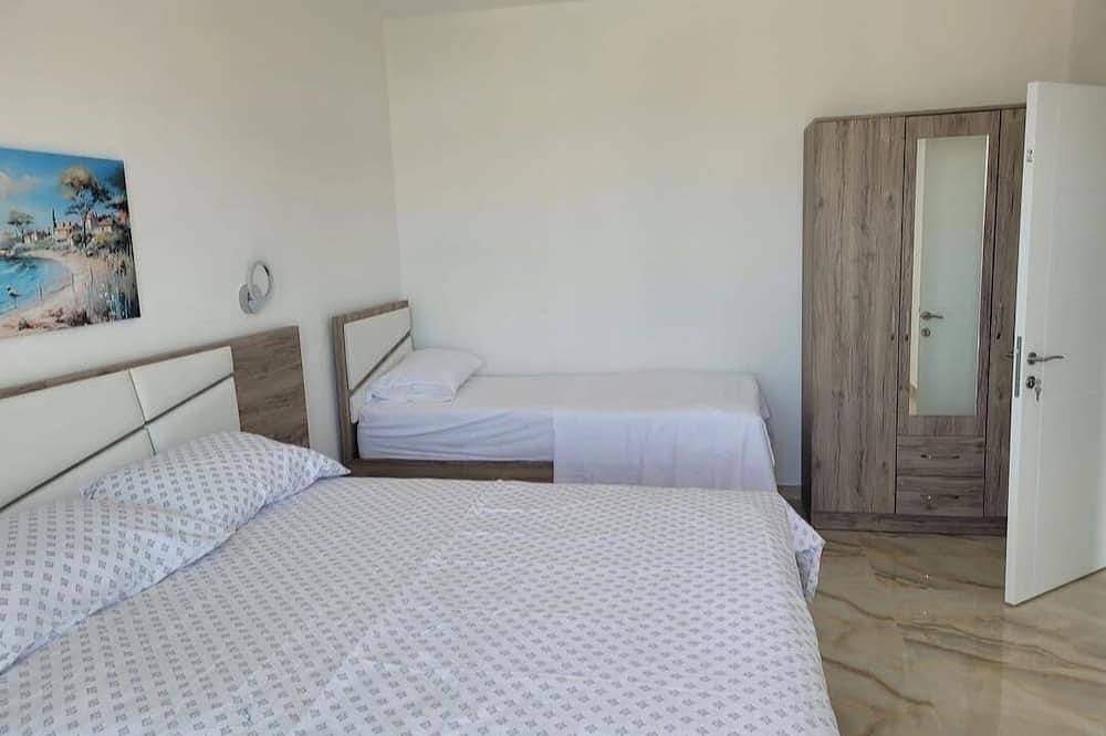 Entire apartment, 1-bedroom apartment with terrace - Apartments Subashi room 101 in Ulcinj, Opština Ulcinj