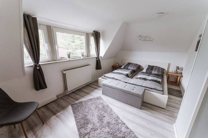 Ferienwohnung für 4 Personen, mit Terrasse und Garten in Apen - 2