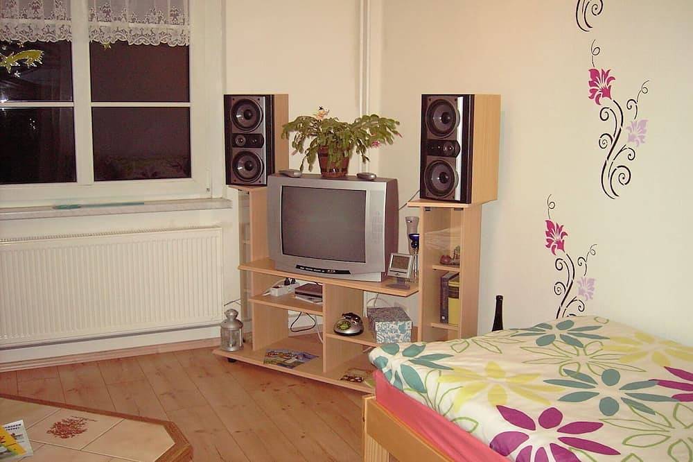 Ganze Wohnung, Doppelzimmer für 2 Gäste mit 14m² in Tribsees in Tribsees, Recknitz-Trebeltal