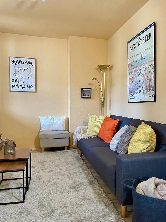 Ferienwohnung für 2 Personen, mit Balkon und Seeblick sowie Ausblick in Einruhr