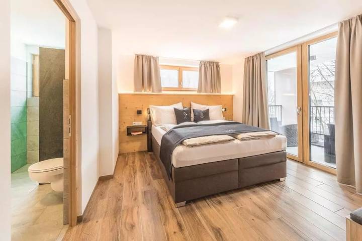 Ganze Wohnung, Ferienwohnung 'Superior Xl- 2 Left' mit Bergblick, Gemeinschaftspool und Wlan in Sand in Taufers, Kronplatz