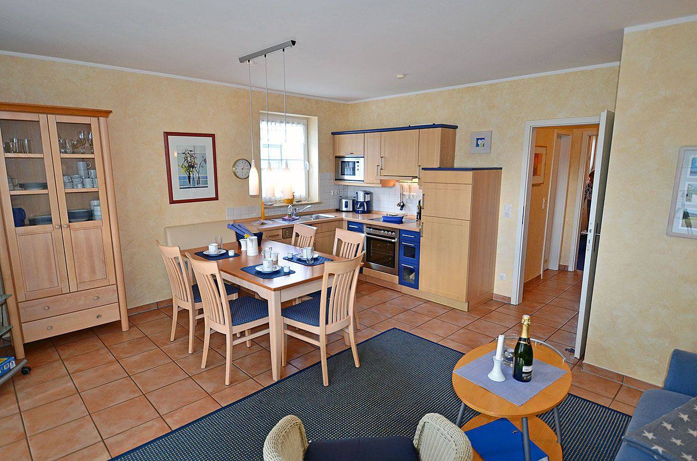 Apartamento entero, Nur 50m zum Ostseesandstrand, Wlan, Waschmaschine, bis 4 Personen mit Balkon in Hauptstrand Glowe, Glowe