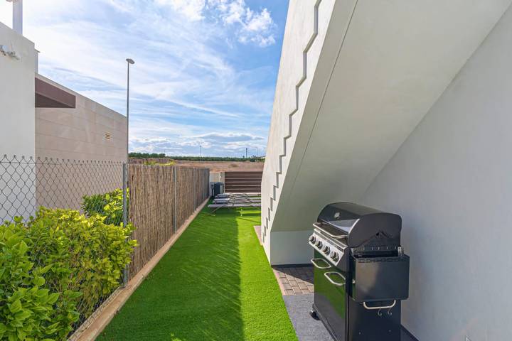 Casa rural para 6 personas, con jardín y piscina, Familias con niños en Orihuela - 4