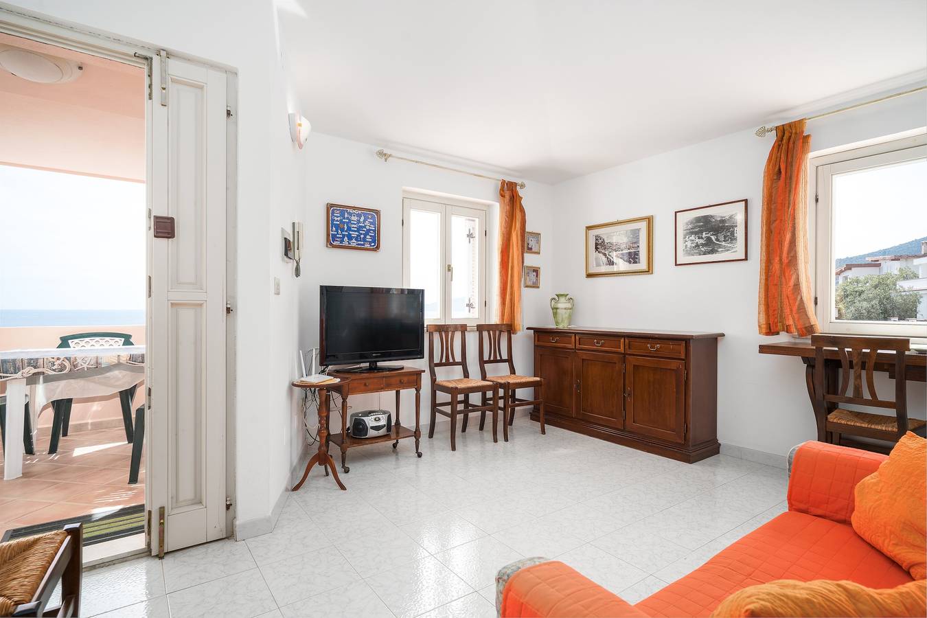 Ganze Wohnung, Ferienwohnung 'Ignis Cala Gonone' mit Meerblick, privater Terrasse und Wlan in Cala Gonone, Dorgali