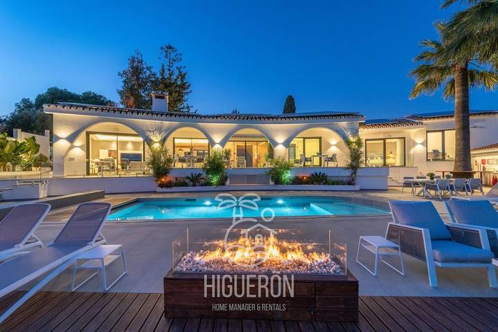 Villa pour 6 personnes, avec jardin et piscine ainsi que vue et terrasse à Benalmádena