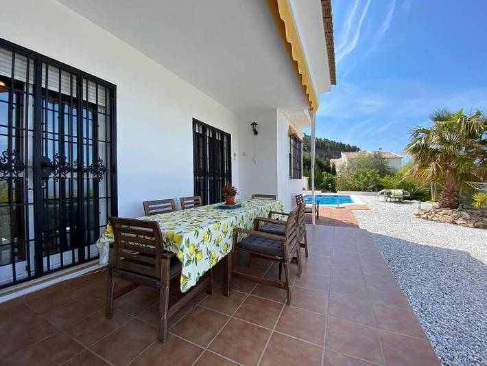 Casa rural para 9 personas, con vistas y piscina además de jardín y vistas al lago en Alcaucín - 4