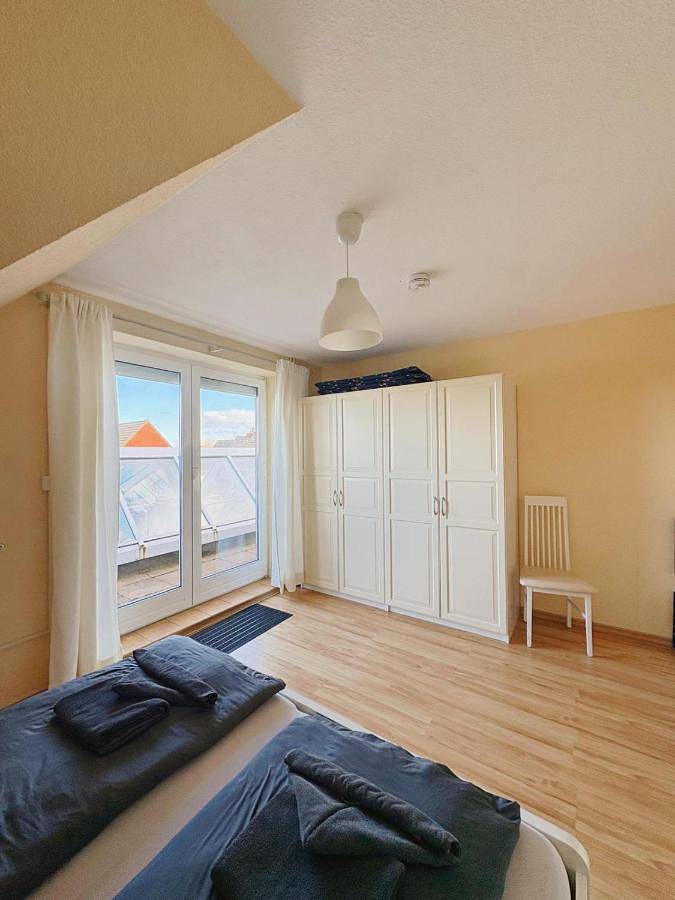 Ferienwohnung für 2 Personen, mit Balkon und Ausblick sowie Seeblick in Neuharlingersiel - 3