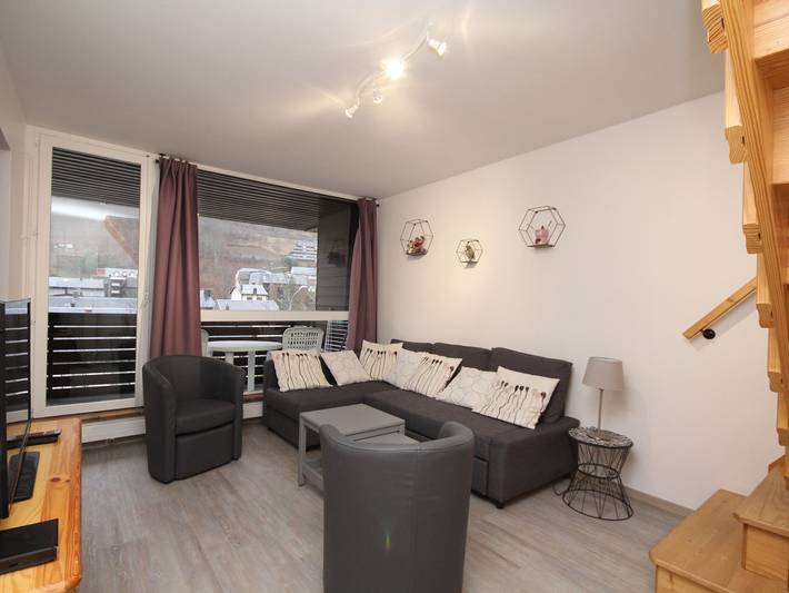 Gîte pour 8 personnes, avec Balcon et Jardin dans Bowling Le Mont Dore