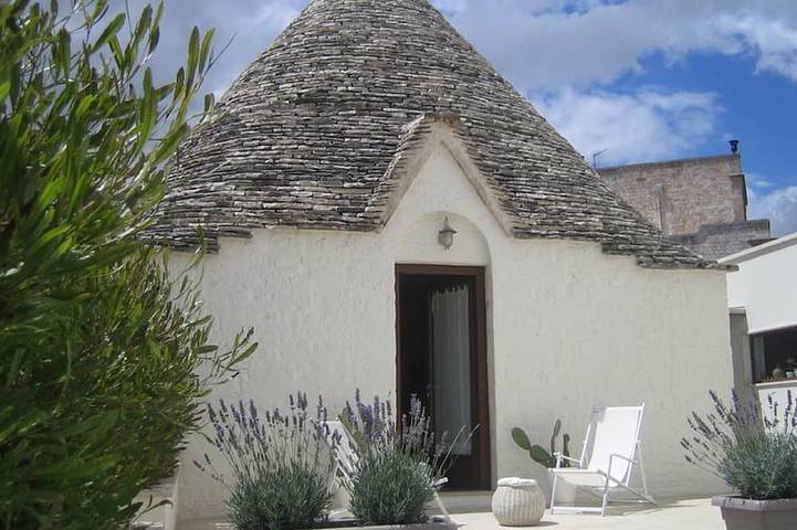 Location de vacances pour 4 personnes, avec Terrasse et Jardin à Alberobello