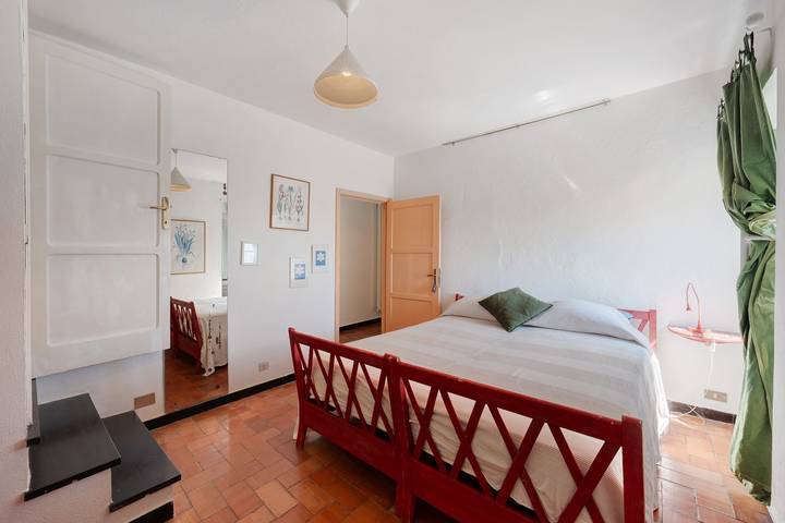 Vacation rental for 2 people, with yard, with pets in Ligurian Coast