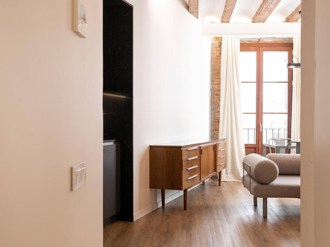Appartamento intero, Appartamento vacanze per 4 persone con balcone in Barcelona Centre, Barcellona