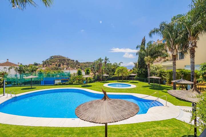 Chalet für 8 Personen, mit Balkon und Pool in Malaga