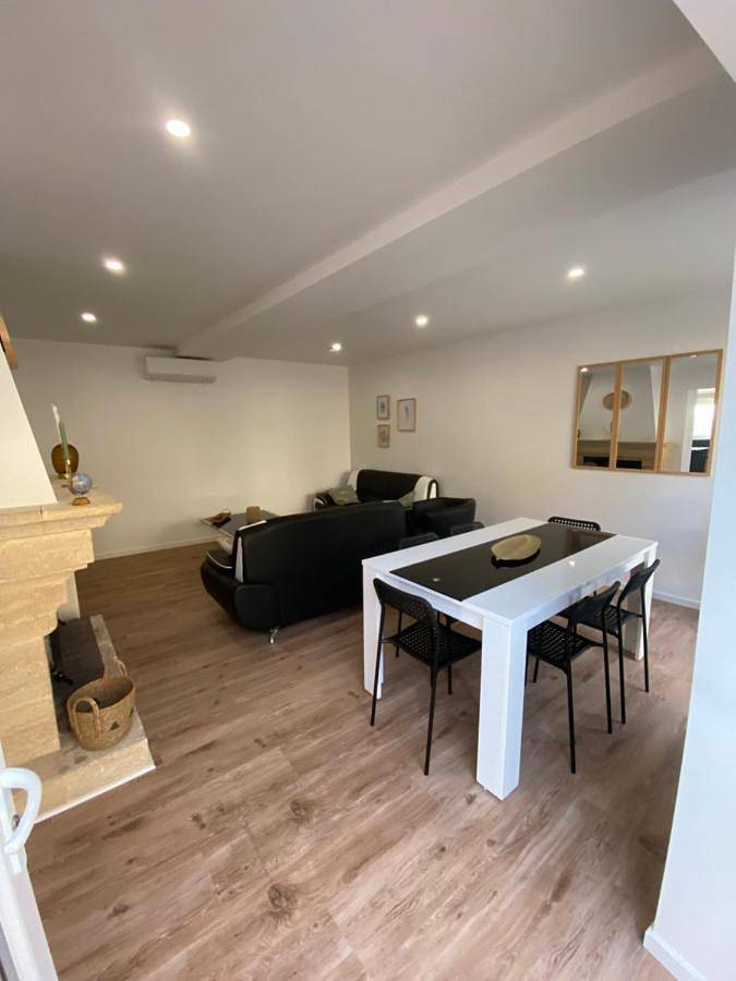 Location de vacances pour 6 personnes, avec terrasse à La Grande-Paroisse - 3