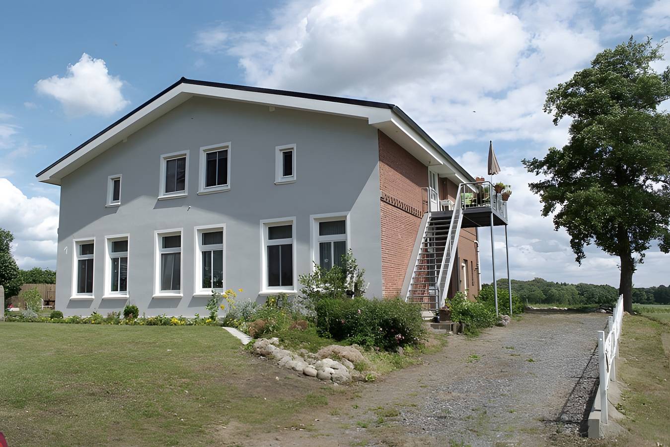 Ganze Wohnung, Ferienwohnung Naturblick" mit Gemeinschaftsgarten, Balkon und Wi-Fi in Albersdorf, Albersdorf und Umgebung