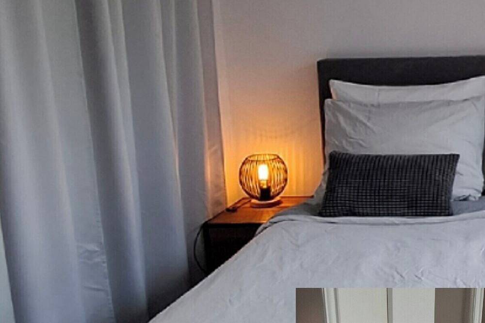 Appartement entier, Canal apartment + garden + Bbq ~ 10mins walk to center in Haarlem, Mer du Nord Pays-Bas