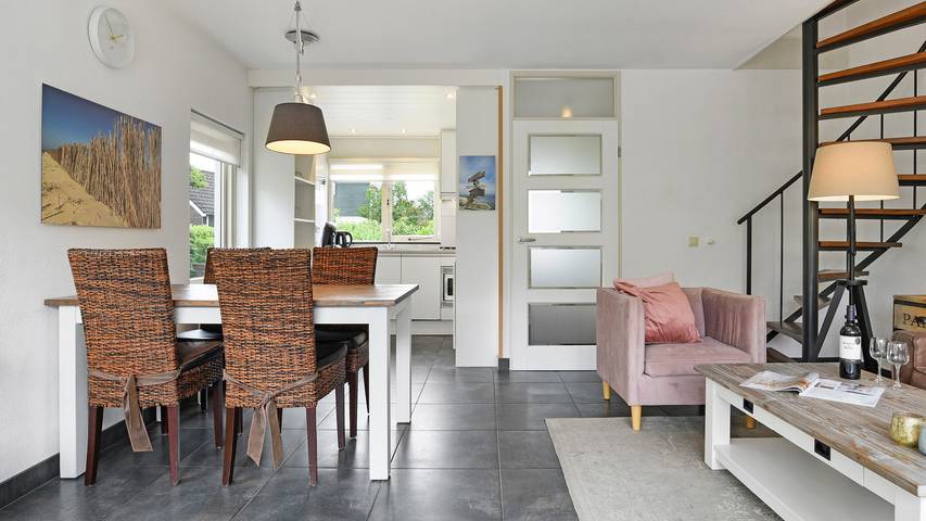 Ferienhaus für 4 Personen, mit Balkon/Terrasse und Terrasse sowie Garten in Brouwershaven - 4