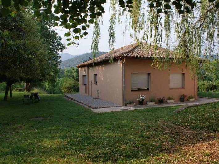 Bungalow para 5 personas, con balcón y piscina en Pirineo Catalan