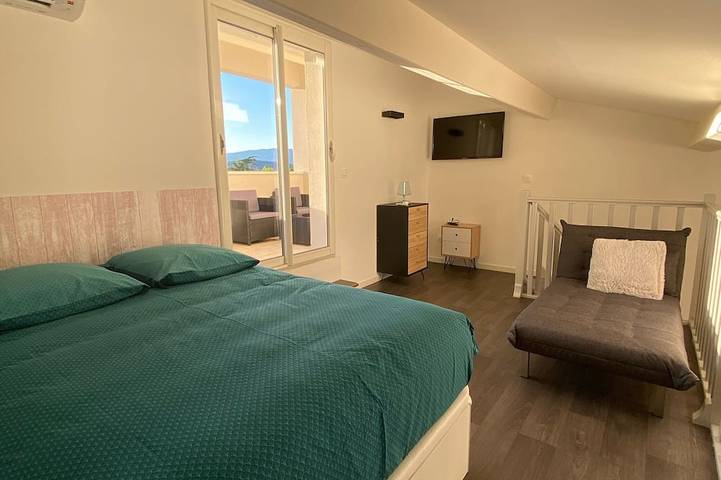 Gîte pour 4 personnes, avec terrasse à Pertuis - 4