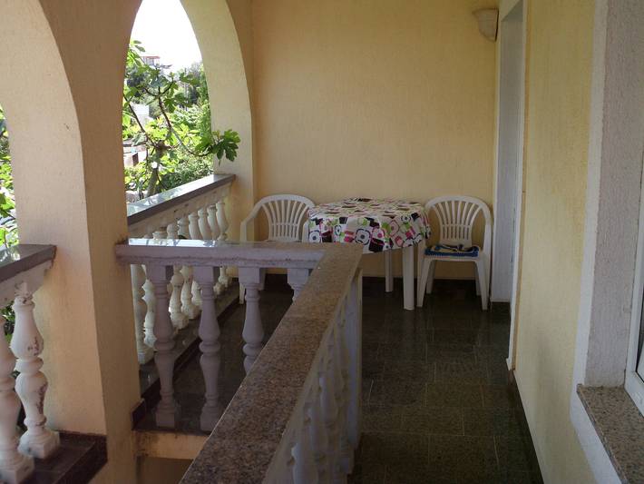 Ferienwohnung für 6 Personen, mit Balkon/Terrasse in Pinezici