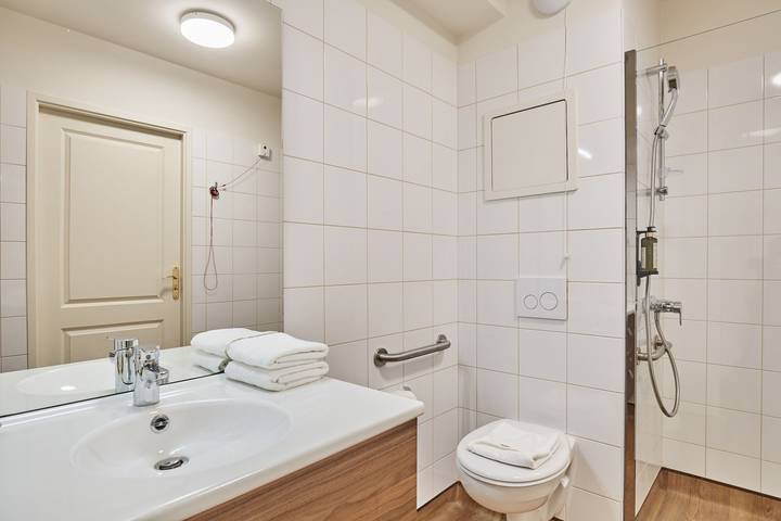 Studio entier, Studio pour 2 personnes avec balcon in Levallois-Perret, Hauts-de-Seine