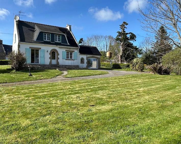 Location de vacances pour 8 personnes, avec jardin et terrasse à Confort-Meilars - 2