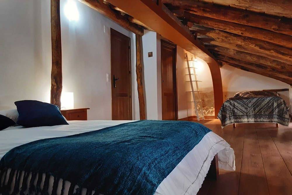 Charming accommodation, next to Ribera del Duero and Hoces del Duratón in Aldeasoña, Segovia Province