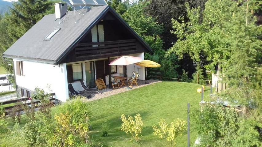 Location de vacances pour 6 personnes, avec Balcon et Terrasse ainsi que Jardin et Vue dans Bohinjska Bistrica