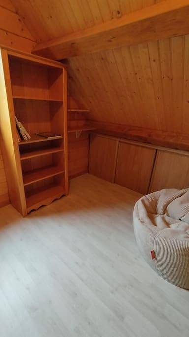 Gîte pour 5 personnes, avec terrasse, animaux acceptés à Neuvy-sur-Barangeon - 3