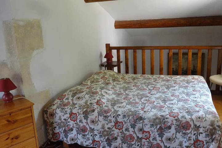 Location de vacances pour 2 personnes, avec piscine à Fontvieille - 2