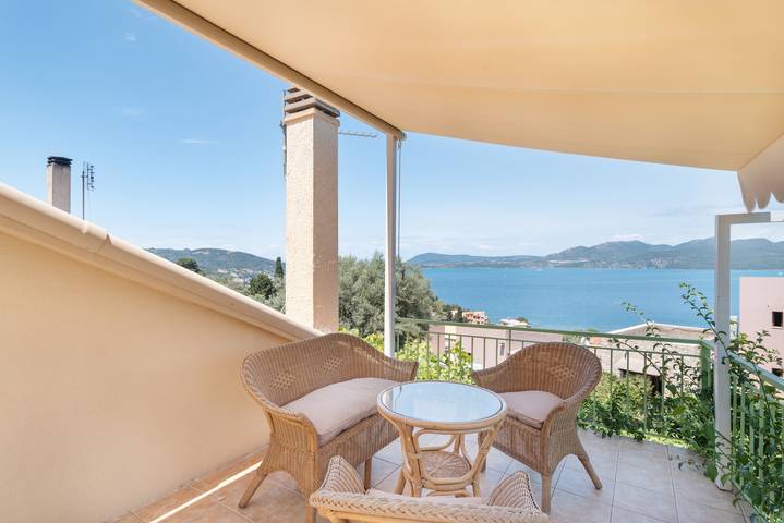 Location de vacances pour 6 personnes, avec jardin, animaux acceptés à Leucade - 2