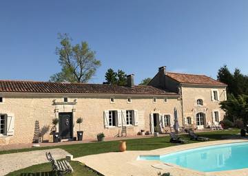 Chambre d’hôte pour 2 personnes, avec jardin et piscine en Charente