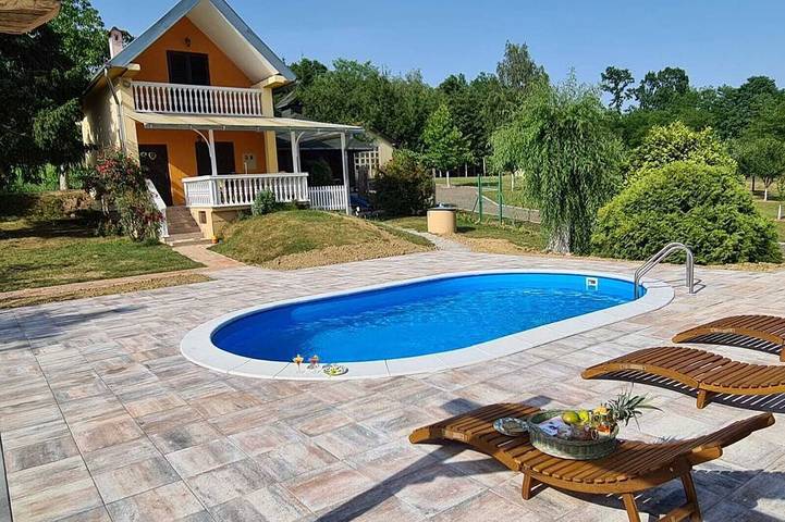 Ferienhaus für 5 Personen, mit Garten und Pool - 1