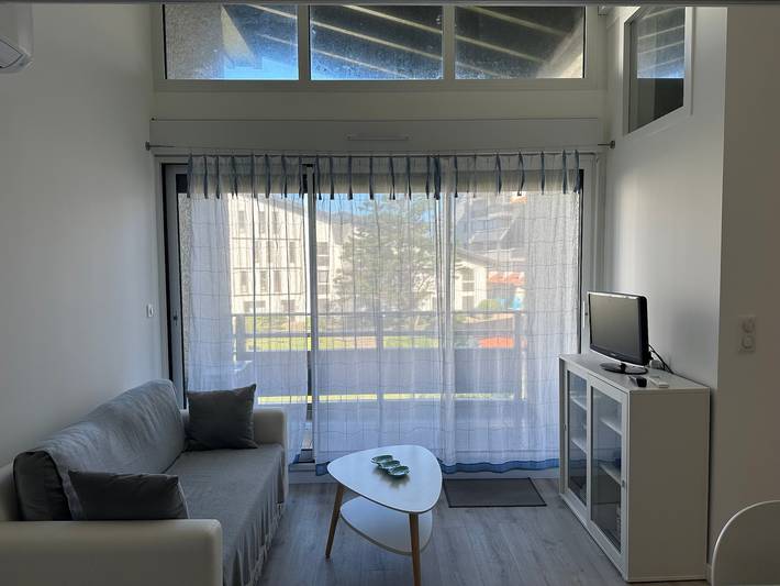 Gîte pour 4 personnes, avec terrasse dans Plage du Penon - 2