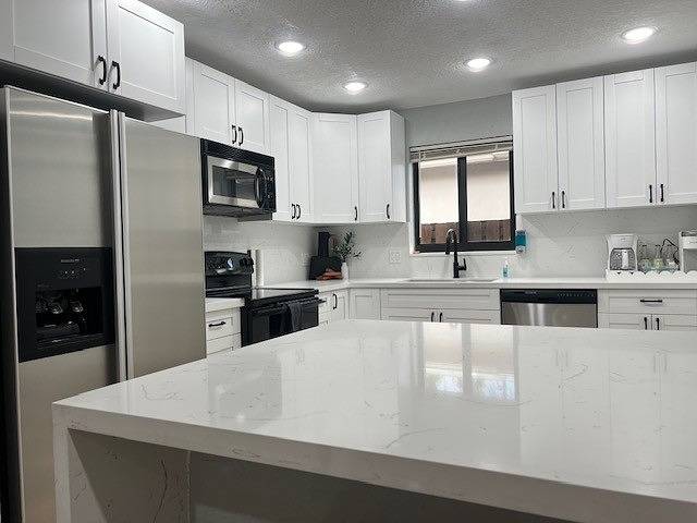 3 Bed - Sleeps 6 - Free Parking - 5 Mins to Beach in Hollywood (Florida), Broward County