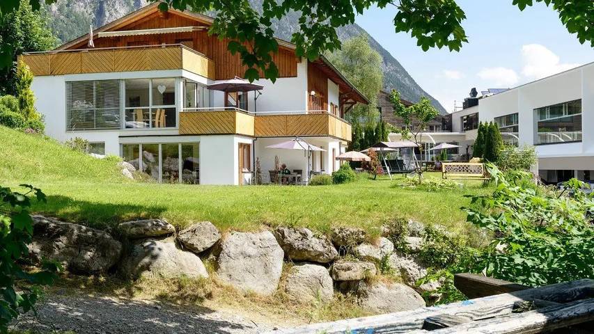 Ferienwohnung für 5 Personen, mit Balkon und Garten in Brand - 2