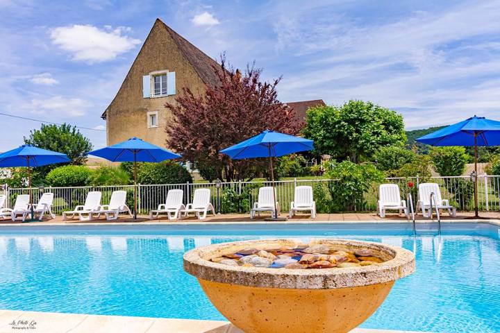 Hôtel pour 2 personnes, avec jardin et piscine à Vézac - 2