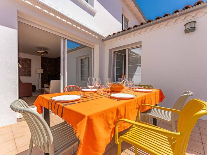 Location de vacances pour 8 personnes, avec terrasse à Rivedoux-Plage - 3